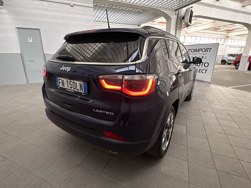 https://cdn-dk.caraffinity.it/dealer/datafiles/vehicle/images/800/32954/460das28mCZWAG17.jpg?opacity=0&size=30&position=BOTTOM_RIGHT&border=0&watermark=%2Fdealer%2Fdatafiles%2Fvehicle%2Fimages%2Fwatermark%2F32954%2Fd28b17c5-03ca-4e26-bd0f-ab8818a4f7db.png