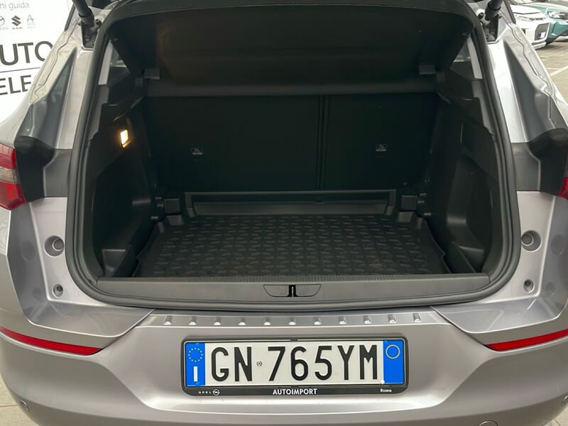 https://cdn-dk.caraffinity.it/dealer/datafiles/vehicle/images/800/32954/4AOnTFaNpxs6twlL.jpg?opacity=0&size=30&position=BOTTOM_LEFT&border=0&watermark=%2Fdealer%2Fdatafiles%2Fvehicle%2Fimages%2Fwatermark%2F32954%2F59948587-165d-4d71-b051-089e3253b7a7.png