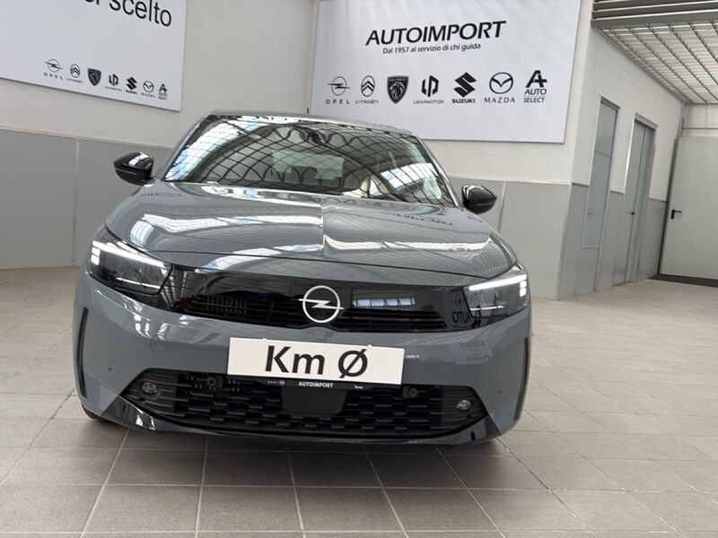 https://cdn-dk.caraffinity.it/dealer/datafiles/vehicle/images/800/32954/4IY1hGwPoObwvIog.jpg?opacity=0&size=30&position=BOTTOM_LEFT&border=0&watermark=%2Fdealer%2Fdatafiles%2Fvehicle%2Fimages%2Fwatermark%2F32954%2F59948587-165d-4d71-b051-089e3253b7a7.png