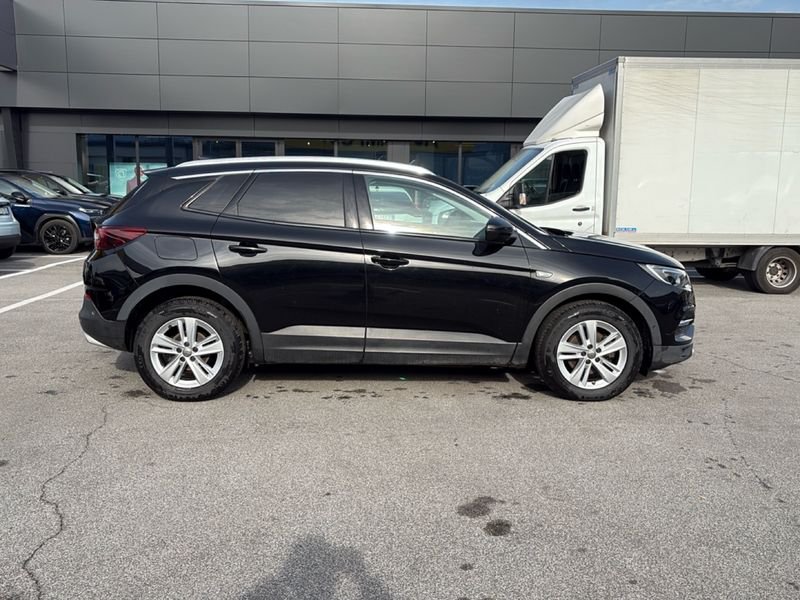 https://cdn-dk.caraffinity.it/dealer/datafiles/vehicle/images/800/32954/5KkYi7I0SdNh4BDC.jpg?opacity=0&size=30&position=BOTTOM_LEFT&border=0&watermark=%2Fdealer%2Fdatafiles%2Fvehicle%2Fimages%2Fwatermark%2F32954%2F59948587-165d-4d71-b051-089e3253b7a7.png