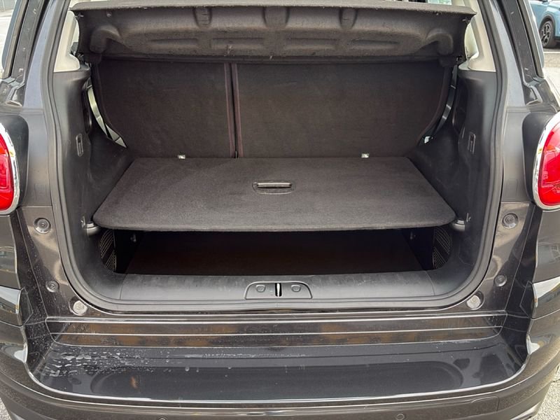 https://cdn-dk.caraffinity.it/dealer/datafiles/vehicle/images/800/32954/5SstI4vqncJ6pbRU.jpg?opacity=10&size=20&position=BOTTOM_RIGHT&border=0&watermark=%2Fdealer%2Fdatafiles%2Fvehicle%2Fimages%2Fwatermark%2F32954%2F775f2d5d-ef44-4a55-8370-84cbc0998b87.png