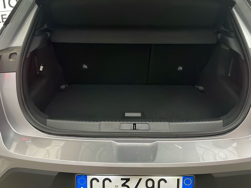 https://cdn-dk.caraffinity.it/dealer/datafiles/vehicle/images/800/32954/5rUM5aQ5vZfrpM1T.jpg?opacity=0&size=30&position=BOTTOM_LEFT&border=0&watermark=%2Fdealer%2Fdatafiles%2Fvehicle%2Fimages%2Fwatermark%2F32954%2F59948587-165d-4d71-b051-089e3253b7a7.png