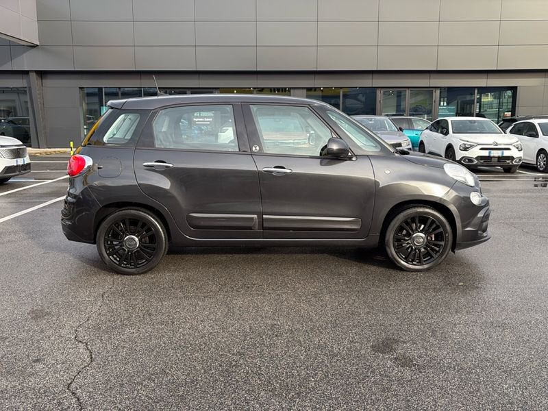 https://cdn-dk.caraffinity.it/dealer/datafiles/vehicle/images/800/32954/6GHazSZJe09CfrbC.jpg?opacity=10&size=20&position=BOTTOM_RIGHT&border=0&watermark=%2Fdealer%2Fdatafiles%2Fvehicle%2Fimages%2Fwatermark%2F32954%2F775f2d5d-ef44-4a55-8370-84cbc0998b87.png