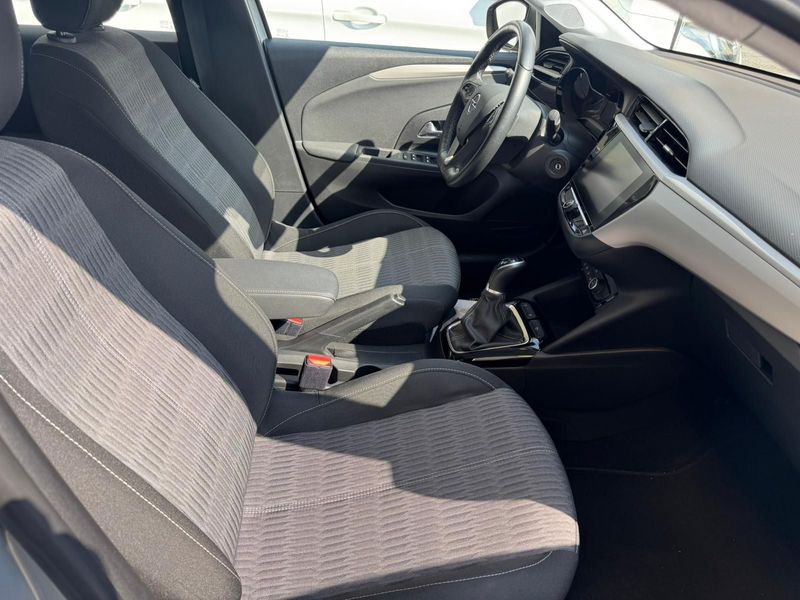 https://cdn-dk.caraffinity.it/dealer/datafiles/vehicle/images/800/32954/6nyQSy7ClbyfsSa1.jpeg?opacity=0&size=30&position=BOTTOM_LEFT&border=0&watermark=%2Fdealer%2Fdatafiles%2Fvehicle%2Fimages%2Fwatermark%2F32954%2F59948587-165d-4d71-b051-089e3253b7a7.png