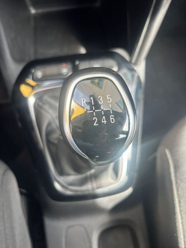 https://cdn-dk.caraffinity.it/dealer/datafiles/vehicle/images/800/32954/7LS21eHqdQEUPrNz.jpeg?opacity=0&size=30&position=BOTTOM_LEFT&border=0&watermark=%2Fdealer%2Fdatafiles%2Fvehicle%2Fimages%2Fwatermark%2F32954%2F59948587-165d-4d71-b051-089e3253b7a7.png