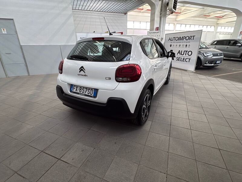https://cdn-dk.caraffinity.it/dealer/datafiles/vehicle/images/800/32954/8V4LS7bWBql7bUI4.jpg?opacity=0&size=30&position=BOTTOM_RIGHT&border=0&watermark=%2Fdealer%2Fdatafiles%2Fvehicle%2Fimages%2Fwatermark%2F32954%2Fd28b17c5-03ca-4e26-bd0f-ab8818a4f7db.png
