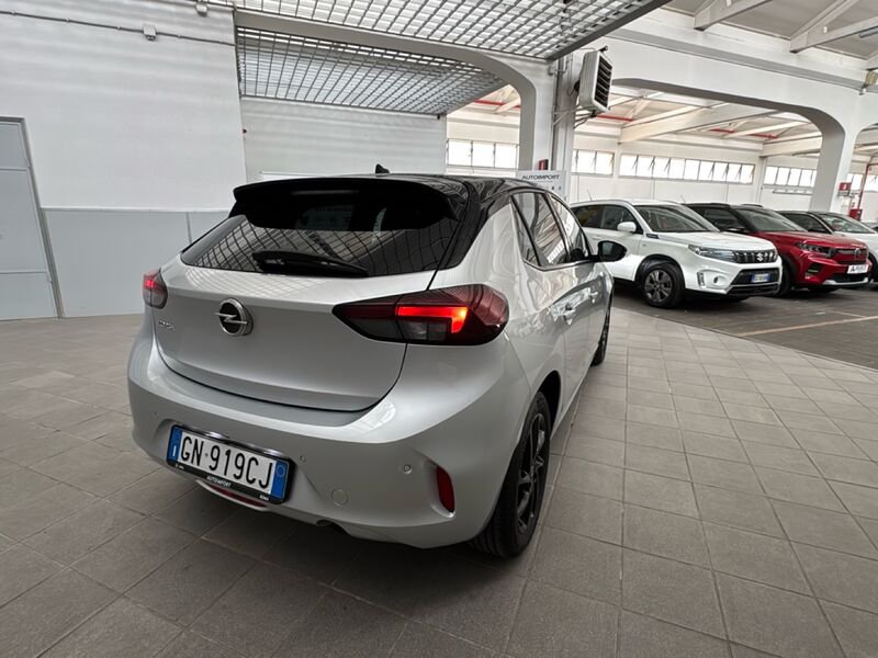 https://cdn-dk.caraffinity.it/dealer/datafiles/vehicle/images/800/32954/8ar0rUIFuSIyELhG.jpg?opacity=0&size=30&position=BOTTOM_LEFT&border=0&watermark=%2Fdealer%2Fdatafiles%2Fvehicle%2Fimages%2Fwatermark%2F32954%2F59948587-165d-4d71-b051-089e3253b7a7.png