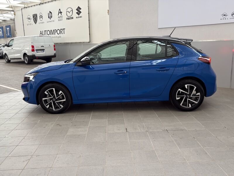 https://cdn-dk.caraffinity.it/dealer/datafiles/vehicle/images/800/32954/8tDhiNRu4MPnpph4.jpg?opacity=0&size=30&position=BOTTOM_LEFT&border=0&watermark=%2Fdealer%2Fdatafiles%2Fvehicle%2Fimages%2Fwatermark%2F32954%2F59948587-165d-4d71-b051-089e3253b7a7.png