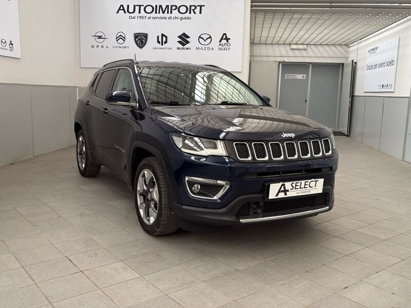 https://cdn-dk.caraffinity.it/dealer/datafiles/vehicle/images/800/32954/9SirvGOg0r7xNDSX.jpg?opacity=0&size=30&position=BOTTOM_RIGHT&border=0&watermark=%2Fdealer%2Fdatafiles%2Fvehicle%2Fimages%2Fwatermark%2F32954%2Fd28b17c5-03ca-4e26-bd0f-ab8818a4f7db.png