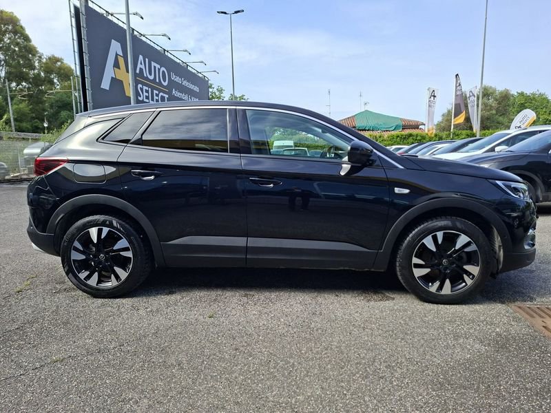 https://cdn-dk.caraffinity.it/dealer/datafiles/vehicle/images/800/32954/AVDuW1DGo3viLXbA.jpeg?opacity=0&size=30&position=BOTTOM_LEFT&border=0&watermark=%2Fdealer%2Fdatafiles%2Fvehicle%2Fimages%2Fwatermark%2F32954%2F59948587-165d-4d71-b051-089e3253b7a7.png