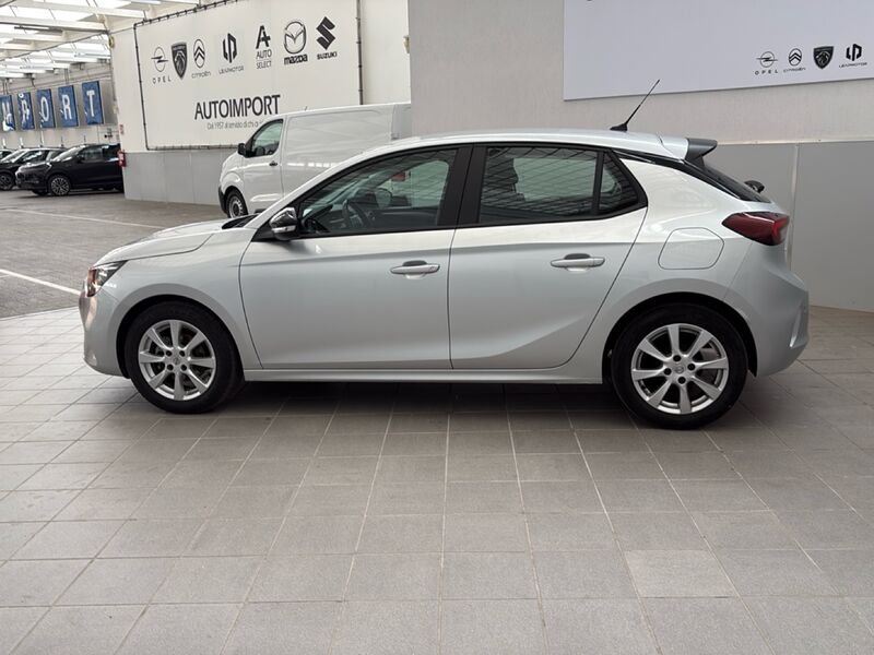 https://cdn-dk.caraffinity.it/dealer/datafiles/vehicle/images/800/32954/Bq1edRNq3EMSK7f2.jpg?opacity=0&size=30&position=BOTTOM_LEFT&border=0&watermark=%2Fdealer%2Fdatafiles%2Fvehicle%2Fimages%2Fwatermark%2F32954%2F59948587-165d-4d71-b051-089e3253b7a7.png