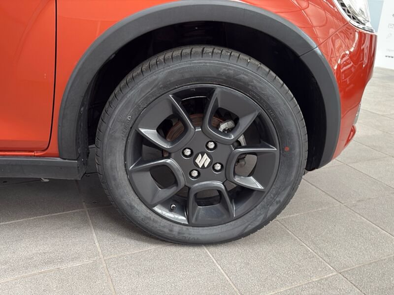 https://cdn-dk.caraffinity.it/dealer/datafiles/vehicle/images/800/32954/BysyGlFfDAMvjhnh.jpg?opacity=10&size=20&position=BOTTOM_RIGHT&border=0&watermark=%2Fdealer%2Fdatafiles%2Fvehicle%2Fimages%2Fwatermark%2F32954%2F775f2d5d-ef44-4a55-8370-84cbc0998b87.png