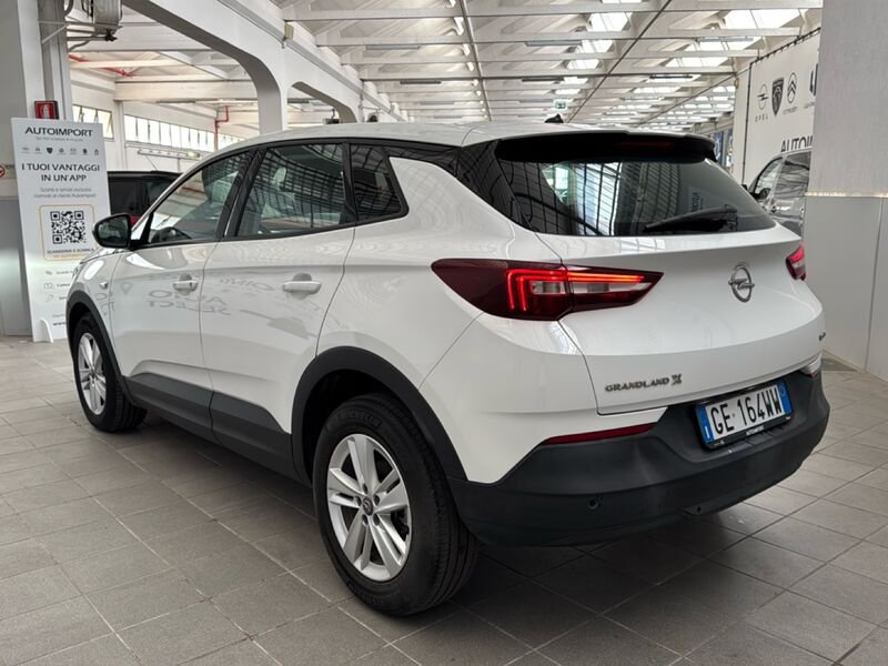 https://cdn-dk.caraffinity.it/dealer/datafiles/vehicle/images/800/32954/COYEoSgJ3w8WAYPx.jpg?opacity=0&size=30&position=BOTTOM_LEFT&border=0&watermark=%2Fdealer%2Fdatafiles%2Fvehicle%2Fimages%2Fwatermark%2F32954%2F59948587-165d-4d71-b051-089e3253b7a7.png