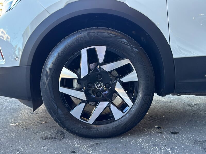 https://cdn-dk.caraffinity.it/dealer/datafiles/vehicle/images/800/32954/DqGnGUQUOgbugWEk.jpg?opacity=0&size=30&position=BOTTOM_LEFT&border=0&watermark=%2Fdealer%2Fdatafiles%2Fvehicle%2Fimages%2Fwatermark%2F32954%2F59948587-165d-4d71-b051-089e3253b7a7.png
