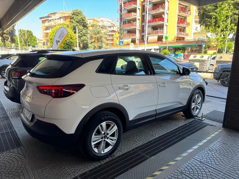 https://cdn-dk.caraffinity.it/dealer/datafiles/vehicle/images/800/32954/E6EofiICEQTkpiKZ.jpeg?opacity=0&size=30&position=BOTTOM_LEFT&border=0&watermark=%2Fdealer%2Fdatafiles%2Fvehicle%2Fimages%2Fwatermark%2F32954%2F59948587-165d-4d71-b051-089e3253b7a7.png