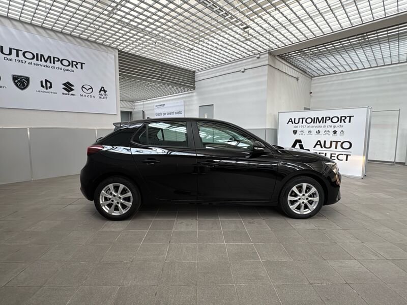https://cdn-dk.caraffinity.it/dealer/datafiles/vehicle/images/800/32954/E7kNJdipQxX5NsCO.jpg?opacity=0&size=30&position=BOTTOM_LEFT&border=0&watermark=%2Fdealer%2Fdatafiles%2Fvehicle%2Fimages%2Fwatermark%2F32954%2F59948587-165d-4d71-b051-089e3253b7a7.png