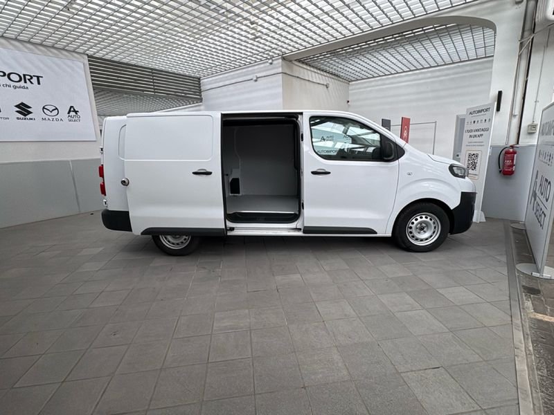 https://cdn-dk.caraffinity.it/dealer/datafiles/vehicle/images/800/32954/EK5zVWn6FNb7vlej.jpg?opacity=0&size=20&position=BOTTOM_RIGHT&border=0&watermark=%2Fdealer%2Fdatafiles%2Fvehicle%2Fimages%2Fwatermark%2F32954%2F1d989539-64a1-4668-8f5e-2a07e73863ba.png