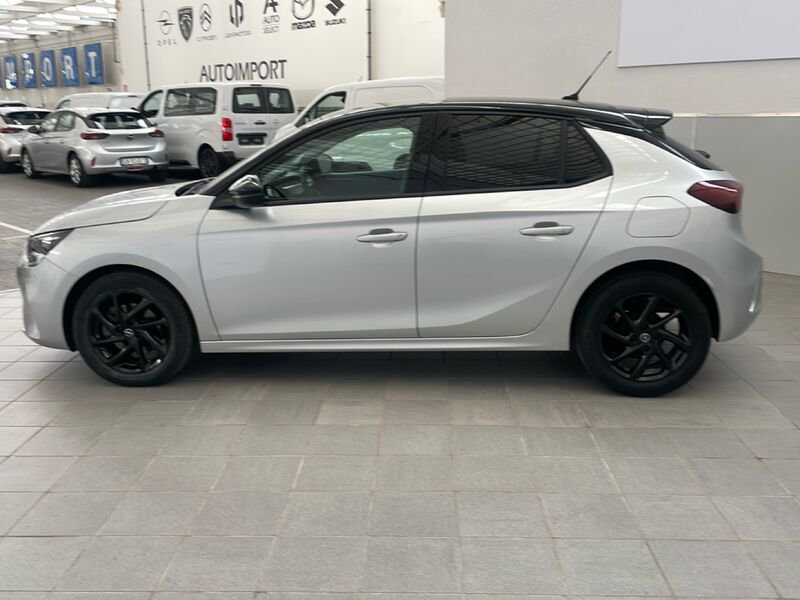 https://cdn-dk.caraffinity.it/dealer/datafiles/vehicle/images/800/32954/EWVPSeP4R6TpmQxs.jpg?opacity=0&size=30&position=BOTTOM_LEFT&border=0&watermark=%2Fdealer%2Fdatafiles%2Fvehicle%2Fimages%2Fwatermark%2F32954%2F59948587-165d-4d71-b051-089e3253b7a7.png