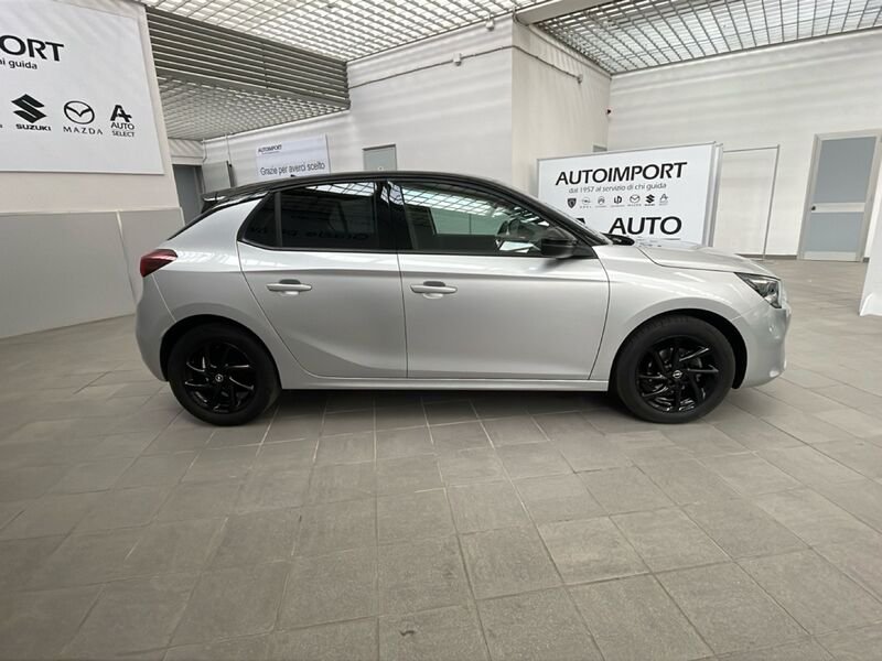 https://cdn-dk.caraffinity.it/dealer/datafiles/vehicle/images/800/32954/Fb5BhT9WtUUezXI7.jpg?opacity=0&size=30&position=BOTTOM_LEFT&border=0&watermark=%2Fdealer%2Fdatafiles%2Fvehicle%2Fimages%2Fwatermark%2F32954%2F59948587-165d-4d71-b051-089e3253b7a7.png