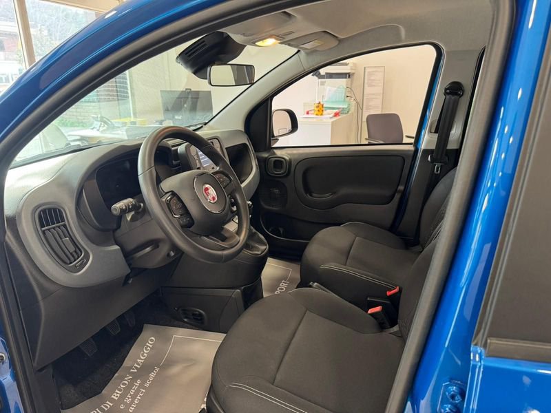 https://cdn-dk.caraffinity.it/dealer/datafiles/vehicle/images/800/32954/GAho1kUGfPdii1yN.jpeg?opacity=10&size=20&position=BOTTOM_RIGHT&border=0&watermark=%2Fdealer%2Fdatafiles%2Fvehicle%2Fimages%2Fwatermark%2F32954%2F775f2d5d-ef44-4a55-8370-84cbc0998b87.png