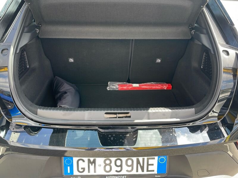 https://cdn-dk.caraffinity.it/dealer/datafiles/vehicle/images/800/32954/GQbPAL6U2SqEC0fd.jpg?opacity=0&size=30&position=BOTTOM_LEFT&border=0&watermark=%2Fdealer%2Fdatafiles%2Fvehicle%2Fimages%2Fwatermark%2F32954%2F59948587-165d-4d71-b051-089e3253b7a7.png