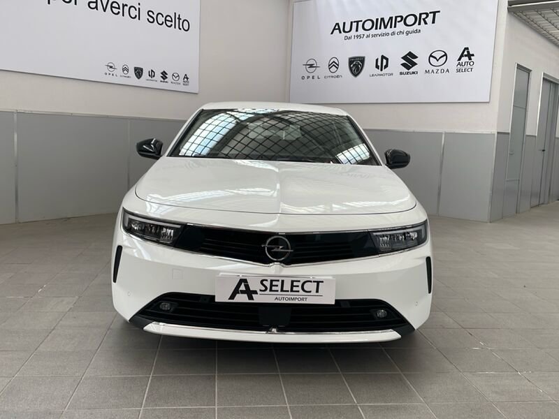 https://cdn-dk.caraffinity.it/dealer/datafiles/vehicle/images/800/32954/GaFB4GW73cmQjFYO.jpg?opacity=0&size=30&position=BOTTOM_LEFT&border=0&watermark=%2Fdealer%2Fdatafiles%2Fvehicle%2Fimages%2Fwatermark%2F32954%2F59948587-165d-4d71-b051-089e3253b7a7.png