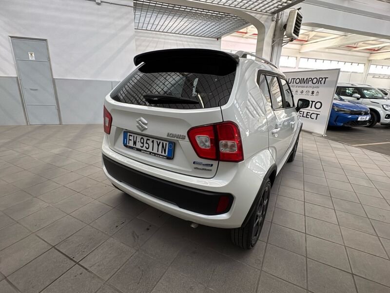 https://cdn-dk.caraffinity.it/dealer/datafiles/vehicle/images/800/32954/GeEm94Q8KEhL2dyp.jpg?opacity=0&size=30&position=BOTTOM_RIGHT&border=0&watermark=%2Fdealer%2Fdatafiles%2Fvehicle%2Fimages%2Fwatermark%2F32954%2Fd28b17c5-03ca-4e26-bd0f-ab8818a4f7db.png