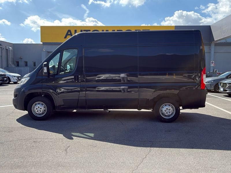 https://cdn-dk.caraffinity.it/dealer/datafiles/vehicle/images/800/32954/Gtl5eCTXKxC3hzYG.jpg?opacity=10&size=20&position=BOTTOM_RIGHT&border=0&watermark=%2Fdealer%2Fdatafiles%2Fvehicle%2Fimages%2Fwatermark%2F32954%2F775f2d5d-ef44-4a55-8370-84cbc0998b87.png