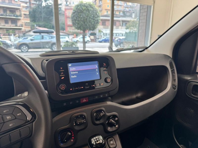 https://cdn-dk.caraffinity.it/dealer/datafiles/vehicle/images/800/32954/GvCacrdVQ4jgz5zW.jpeg?opacity=10&size=20&position=BOTTOM_RIGHT&border=0&watermark=%2Fdealer%2Fdatafiles%2Fvehicle%2Fimages%2Fwatermark%2F32954%2F775f2d5d-ef44-4a55-8370-84cbc0998b87.png