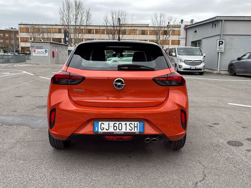 https://cdn-dk.caraffinity.it/dealer/datafiles/vehicle/images/800/32954/HPhTjgl3RpMsbvHU.jpg?opacity=0&size=30&position=BOTTOM_LEFT&border=0&watermark=%2Fdealer%2Fdatafiles%2Fvehicle%2Fimages%2Fwatermark%2F32954%2F59948587-165d-4d71-b051-089e3253b7a7.png