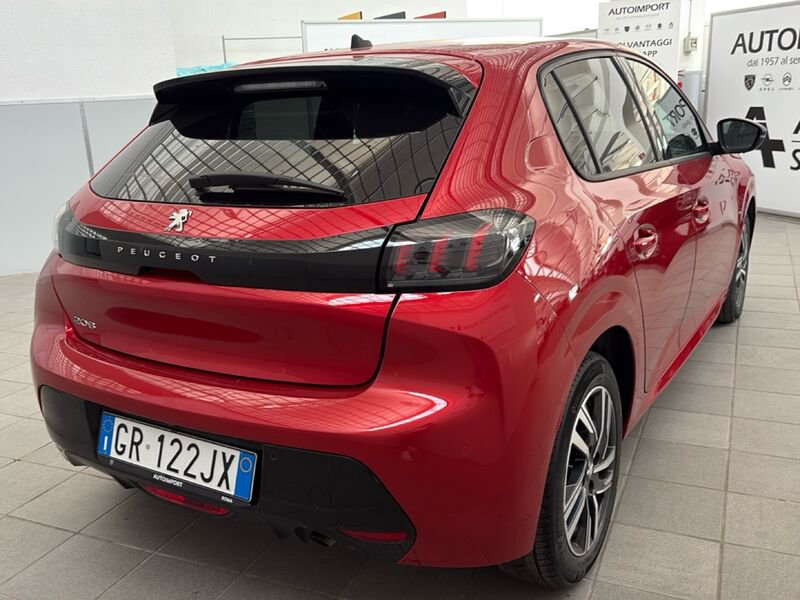 https://cdn-dk.caraffinity.it/dealer/datafiles/vehicle/images/800/32954/HVn8SLkBQyc6VFIG.jpg?opacity=10&size=20&position=BOTTOM_RIGHT&border=0&watermark=%2Fdealer%2Fdatafiles%2Fvehicle%2Fimages%2Fwatermark%2F32954%2F775f2d5d-ef44-4a55-8370-84cbc0998b87.png