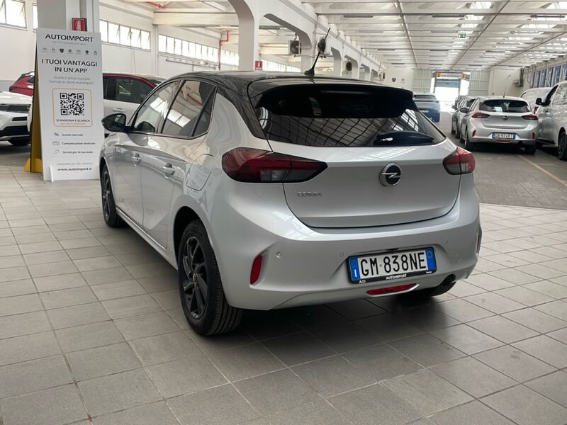 https://cdn-dk.caraffinity.it/dealer/datafiles/vehicle/images/800/32954/Iokb89LX1W6B5cXY.jpg?opacity=0&size=30&position=BOTTOM_LEFT&border=0&watermark=%2Fdealer%2Fdatafiles%2Fvehicle%2Fimages%2Fwatermark%2F32954%2F59948587-165d-4d71-b051-089e3253b7a7.png