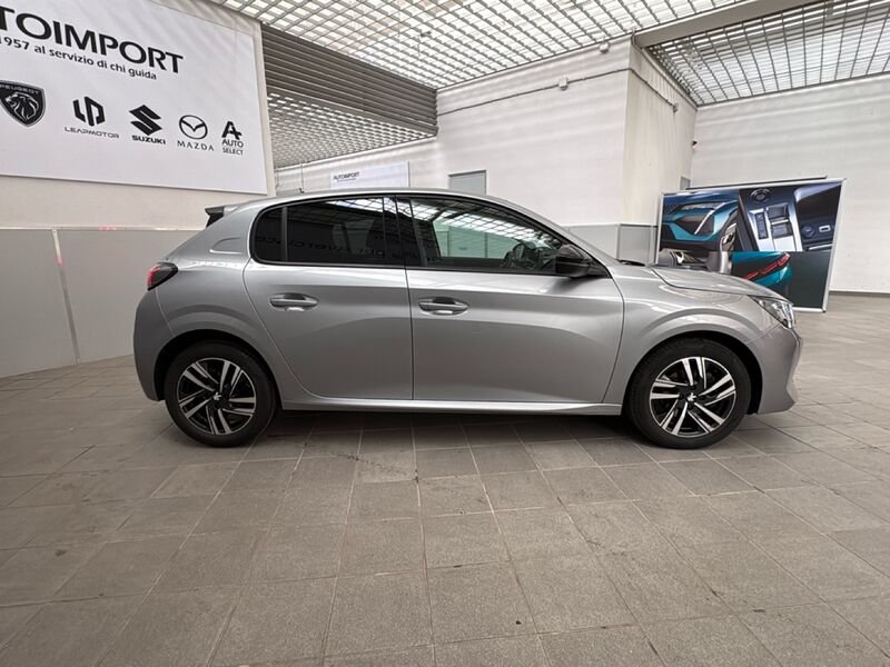 https://cdn-dk.caraffinity.it/dealer/datafiles/vehicle/images/800/32954/IyHmrFnGbK4dUByO.jpg?opacity=10&size=20&position=BOTTOM_RIGHT&border=0&watermark=%2Fdealer%2Fdatafiles%2Fvehicle%2Fimages%2Fwatermark%2F32954%2F775f2d5d-ef44-4a55-8370-84cbc0998b87.png