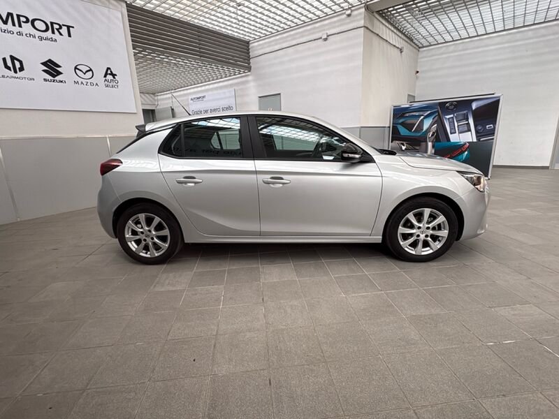 https://cdn-dk.caraffinity.it/dealer/datafiles/vehicle/images/800/32954/IyZ1DAzLg39zOL7t.jpg?opacity=0&size=30&position=BOTTOM_LEFT&border=0&watermark=%2Fdealer%2Fdatafiles%2Fvehicle%2Fimages%2Fwatermark%2F32954%2F59948587-165d-4d71-b051-089e3253b7a7.png