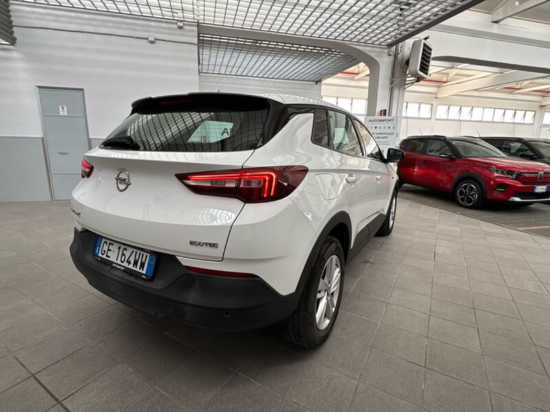 https://cdn-dk.caraffinity.it/dealer/datafiles/vehicle/images/800/32954/JY8EAedVxjDyI6Ge.jpg?opacity=0&size=30&position=BOTTOM_LEFT&border=0&watermark=%2Fdealer%2Fdatafiles%2Fvehicle%2Fimages%2Fwatermark%2F32954%2F59948587-165d-4d71-b051-089e3253b7a7.png