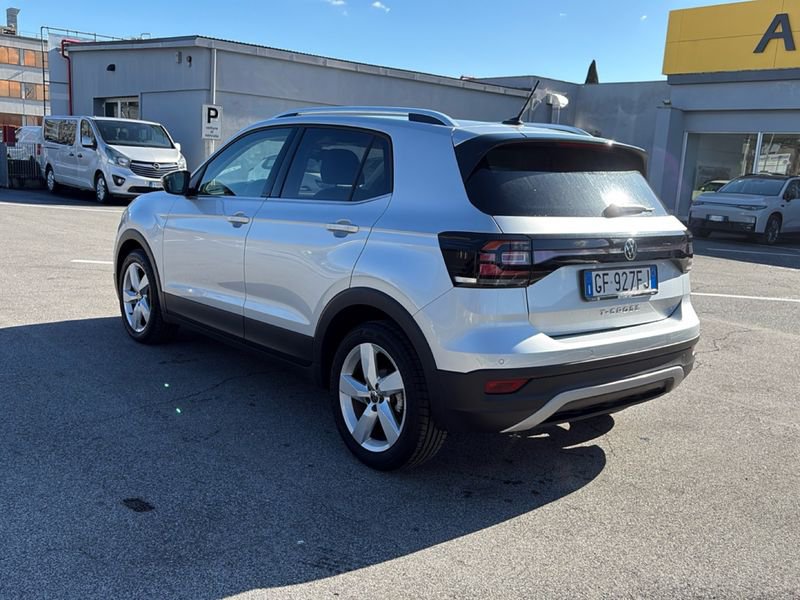 https://cdn-dk.caraffinity.it/dealer/datafiles/vehicle/images/800/32954/K8iGjYjN9uO1tlTF.jpg?opacity=10&size=20&position=BOTTOM_RIGHT&border=0&watermark=%2Fdealer%2Fdatafiles%2Fvehicle%2Fimages%2Fwatermark%2F32954%2F775f2d5d-ef44-4a55-8370-84cbc0998b87.png