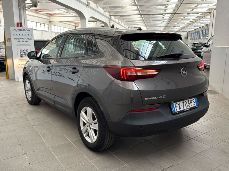 https://cdn-dk.caraffinity.it/dealer/datafiles/vehicle/images/800/32954/KVotYfH926dZxoO5.jpg?opacity=0&size=30&position=BOTTOM_LEFT&border=0&watermark=%2Fdealer%2Fdatafiles%2Fvehicle%2Fimages%2Fwatermark%2F32954%2F59948587-165d-4d71-b051-089e3253b7a7.png
