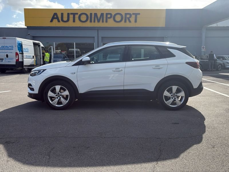 https://cdn-dk.caraffinity.it/dealer/datafiles/vehicle/images/800/32954/Kw1VeoBHJ6vwCXTx.jpg?opacity=0&size=30&position=BOTTOM_LEFT&border=0&watermark=%2Fdealer%2Fdatafiles%2Fvehicle%2Fimages%2Fwatermark%2F32954%2F59948587-165d-4d71-b051-089e3253b7a7.png