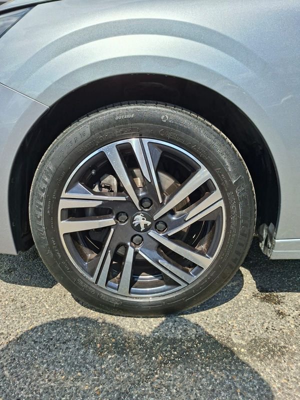 https://cdn-dk.caraffinity.it/dealer/datafiles/vehicle/images/800/32954/LHypiFEaCNGo3a1l.jpeg?opacity=10&size=20&position=BOTTOM_RIGHT&border=0&watermark=%2Fdealer%2Fdatafiles%2Fvehicle%2Fimages%2Fwatermark%2F32954%2F775f2d5d-ef44-4a55-8370-84cbc0998b87.png