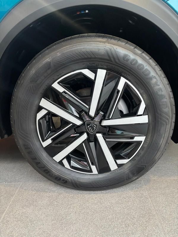 https://cdn-dk.caraffinity.it/dealer/datafiles/vehicle/images/800/32954/N5J8CXssUC2HT6OT.jpeg?opacity=10&size=20&position=BOTTOM_RIGHT&border=0&watermark=%2Fdealer%2Fdatafiles%2Fvehicle%2Fimages%2Fwatermark%2F32954%2F775f2d5d-ef44-4a55-8370-84cbc0998b87.png