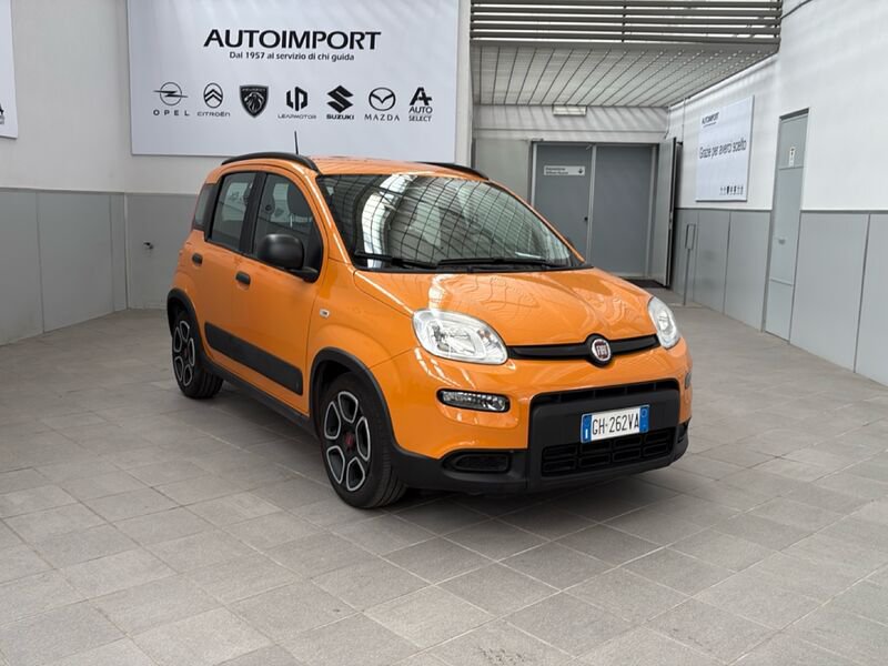 https://cdn-dk.caraffinity.it/dealer/datafiles/vehicle/images/800/32954/NsPE8UDTCId81dqz.jpg?opacity=10&size=20&position=BOTTOM_RIGHT&border=0&watermark=%2Fdealer%2Fdatafiles%2Fvehicle%2Fimages%2Fwatermark%2F32954%2F775f2d5d-ef44-4a55-8370-84cbc0998b87.png