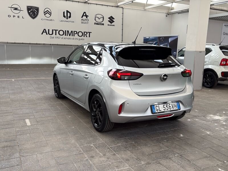 https://cdn-dk.caraffinity.it/dealer/datafiles/vehicle/images/800/32954/OOvDuzkZCZ3UFh2H.jpg?opacity=0&size=30&position=BOTTOM_LEFT&border=0&watermark=%2Fdealer%2Fdatafiles%2Fvehicle%2Fimages%2Fwatermark%2F32954%2F59948587-165d-4d71-b051-089e3253b7a7.png