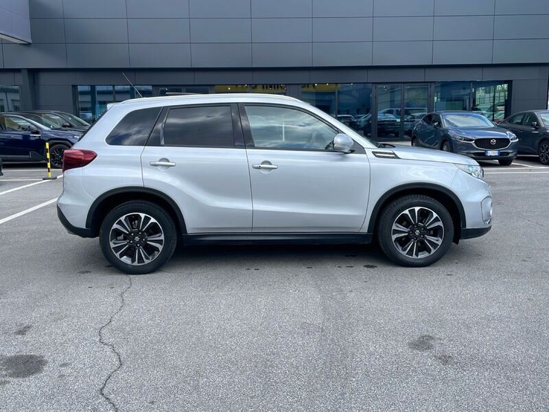 https://cdn-dk.caraffinity.it/dealer/datafiles/vehicle/images/800/32954/OamcMk68iUgJbVjy.jpg?opacity=0&size=30&position=BOTTOM_RIGHT&border=0&watermark=%2Fdealer%2Fdatafiles%2Fvehicle%2Fimages%2Fwatermark%2F32954%2Fd28b17c5-03ca-4e26-bd0f-ab8818a4f7db.png