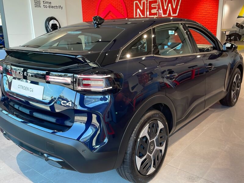 https://cdn-dk.caraffinity.it/dealer/datafiles/vehicle/images/800/32954/Pc7trInI2XLVMKTa.jpg?opacity=10&size=20&position=BOTTOM_RIGHT&border=0&watermark=%2Fdealer%2Fdatafiles%2Fvehicle%2Fimages%2Fwatermark%2F32954%2F775f2d5d-ef44-4a55-8370-84cbc0998b87.png
