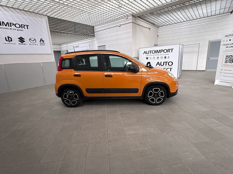 https://cdn-dk.caraffinity.it/dealer/datafiles/vehicle/images/800/32954/SPkhqvS32Y4wM6TK.jpg?opacity=10&size=20&position=BOTTOM_RIGHT&border=0&watermark=%2Fdealer%2Fdatafiles%2Fvehicle%2Fimages%2Fwatermark%2F32954%2F775f2d5d-ef44-4a55-8370-84cbc0998b87.png