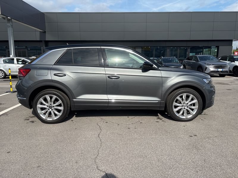 https://cdn-dk.caraffinity.it/dealer/datafiles/vehicle/images/800/32954/SdS6fSbsvs776iVz.jpg?opacity=10&size=20&position=BOTTOM_RIGHT&border=0&watermark=%2Fdealer%2Fdatafiles%2Fvehicle%2Fimages%2Fwatermark%2F32954%2F775f2d5d-ef44-4a55-8370-84cbc0998b87.png