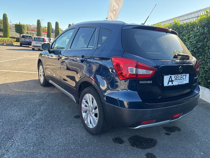 https://cdn-dk.caraffinity.it/dealer/datafiles/vehicle/images/800/32954/T4LGHeaQCuU7Lj9I.jpg?opacity=10&size=20&position=BOTTOM_RIGHT&border=0&watermark=%2Fdealer%2Fdatafiles%2Fvehicle%2Fimages%2Fwatermark%2F32954%2F775f2d5d-ef44-4a55-8370-84cbc0998b87.png