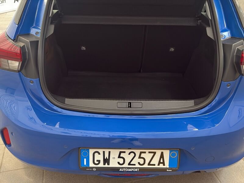 https://cdn-dk.caraffinity.it/dealer/datafiles/vehicle/images/800/32954/Tkfp5dYugECMfukJ.jpg?opacity=0&size=30&position=BOTTOM_LEFT&border=0&watermark=%2Fdealer%2Fdatafiles%2Fvehicle%2Fimages%2Fwatermark%2F32954%2F59948587-165d-4d71-b051-089e3253b7a7.png