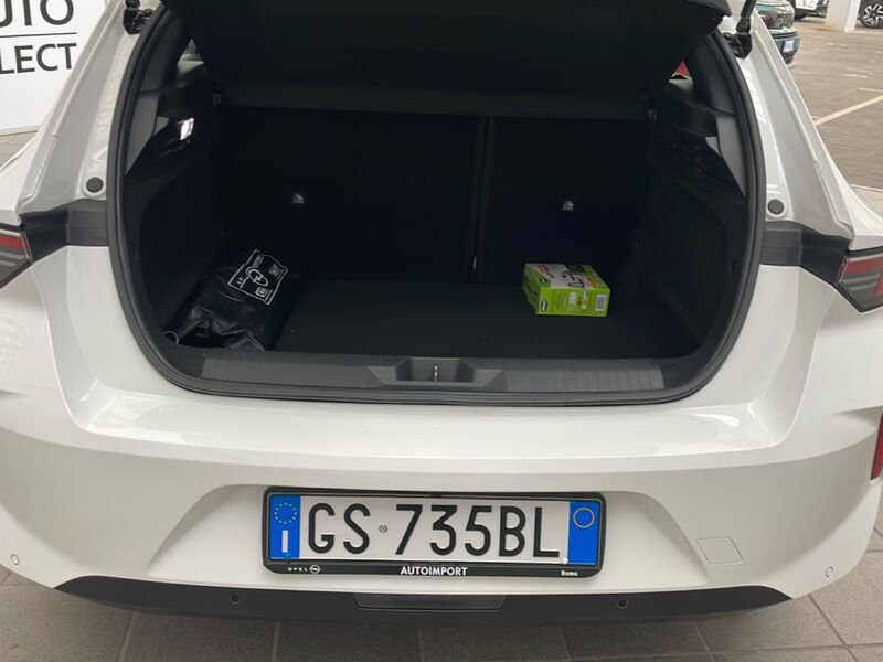 https://cdn-dk.caraffinity.it/dealer/datafiles/vehicle/images/800/32954/UPxIIdux1ZMkkRW0.jpg?opacity=0&size=30&position=BOTTOM_LEFT&border=0&watermark=%2Fdealer%2Fdatafiles%2Fvehicle%2Fimages%2Fwatermark%2F32954%2F59948587-165d-4d71-b051-089e3253b7a7.png