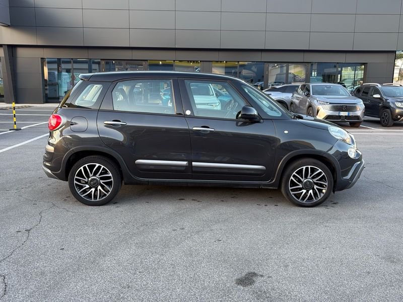 https://cdn-dk.caraffinity.it/dealer/datafiles/vehicle/images/800/32954/Un7ZHeyzjQVh2Jaw.jpg?opacity=10&size=20&position=BOTTOM_RIGHT&border=0&watermark=%2Fdealer%2Fdatafiles%2Fvehicle%2Fimages%2Fwatermark%2F32954%2F775f2d5d-ef44-4a55-8370-84cbc0998b87.png